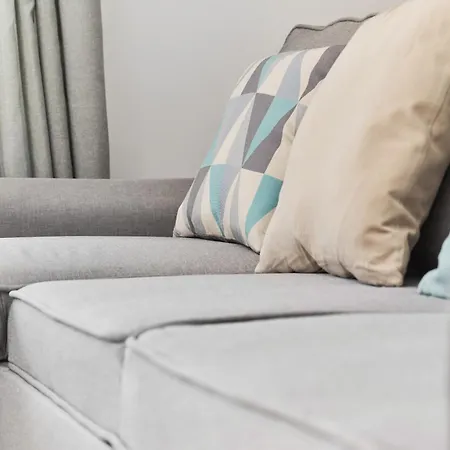 Siemianowicka With Balcony & Parking Wroclaw By Renters Διαμέρισμα *