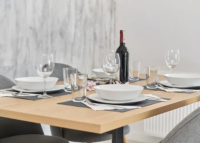 Siemianowicka With Balcony & Parking Wroclaw By Renters Διαμέρισμα