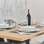 Siemianowicka With Balcony & Parking By Renters شقة